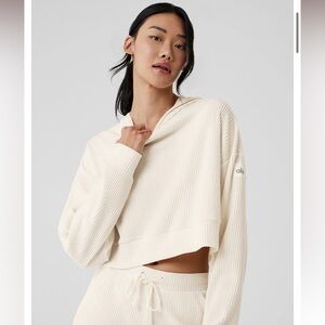 Alo Muse Hoodie- Ivory